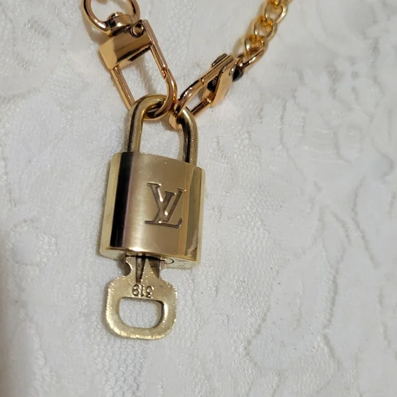 Louis Vuitton | Accessories | 39 Louis Vuitton Gold Lock And Key 
